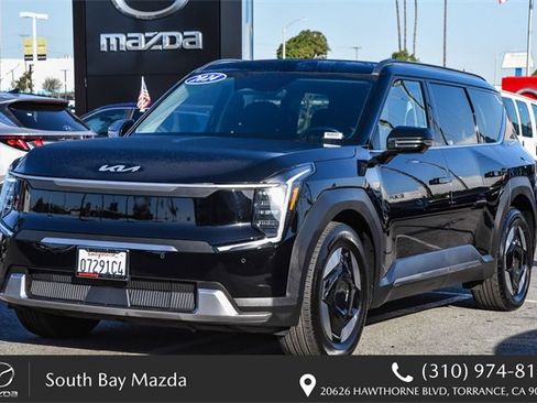 Used 2024 Kia EV9 Wind image 3