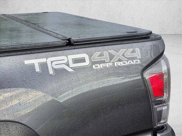 Used 2020 Toyota Tacoma TRD Off-Road w/ Technology Package AWD/4WD image 10