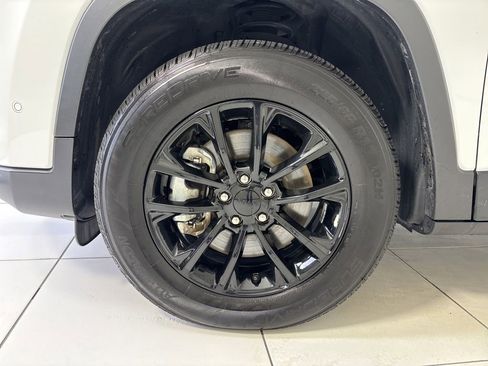 Used 2023 Jeep Cherokee Altitude Lux image 9