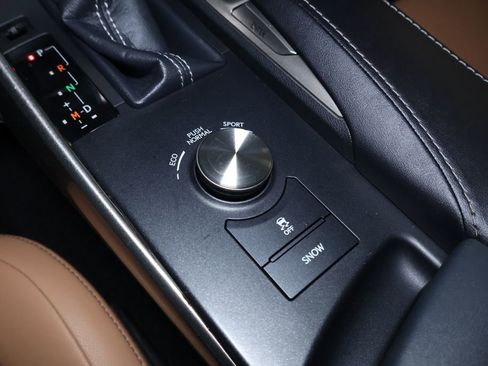 Used 2017 Lexus IS 300 AWD w/ Navigation System Package image 33