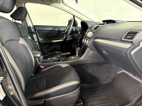 Used 2016 Subaru Crosstrek 2.0i Premium image 14