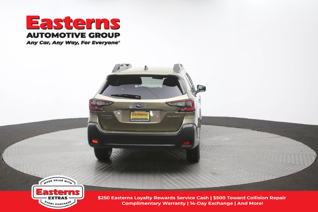 Used 2024 Subaru Outback Premium AWD/4WD image 33