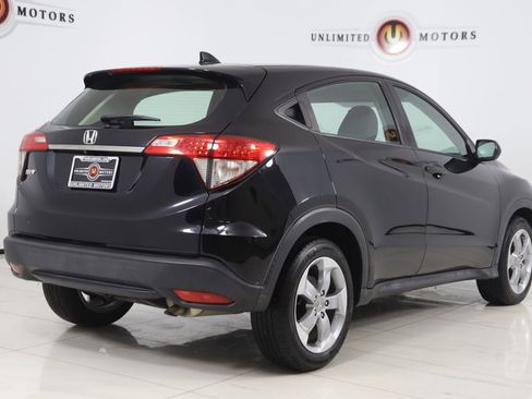 Used 2021 Honda HR-V LX image 3