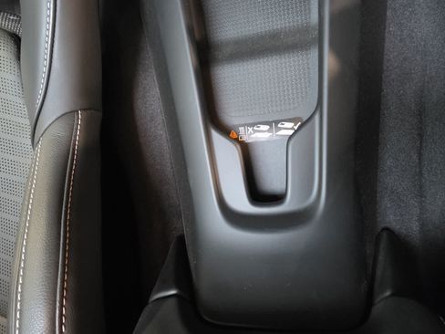 Used 2020 Chevrolet Corvette Stingray Preferred Cpe w/ 2LT Preferred Equipment Group RWD image 28