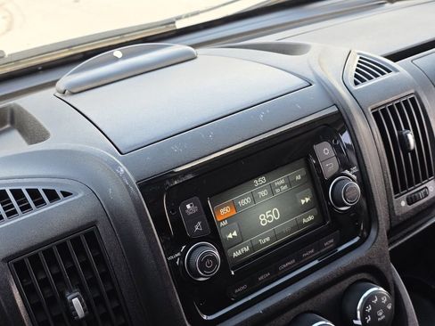 Used 2018 RAM ProMaster 2500 w/ Interior Convenience Group FWD image 25