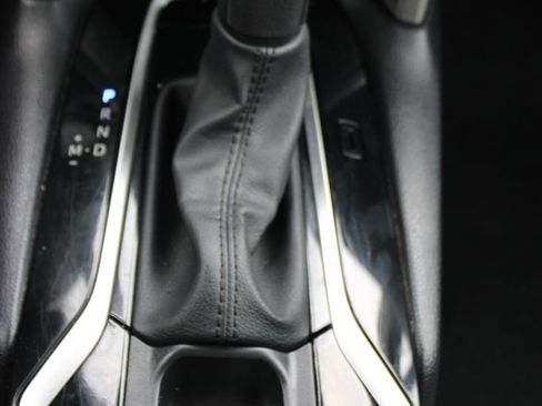 Used 2024 Toyota Corolla Cross XLE image 41