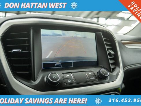 Used 2023 GMC Acadia SLE w/ Elevation Edition image 8