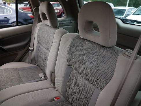 Used 2002 Toyota RAV4 2WD image 8