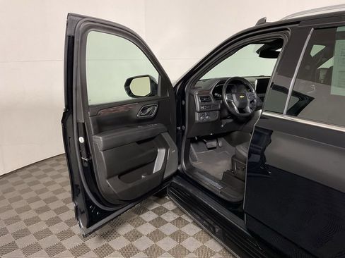 Used 2023 Chevrolet Tahoe LT image 18