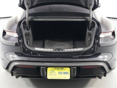 Used 2020 Porsche Taycan Turbo image 10