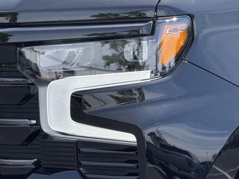 Used 2025 Chevrolet Silverado 1500 High Country w/ Midnight Edition AWD/4WD image 6