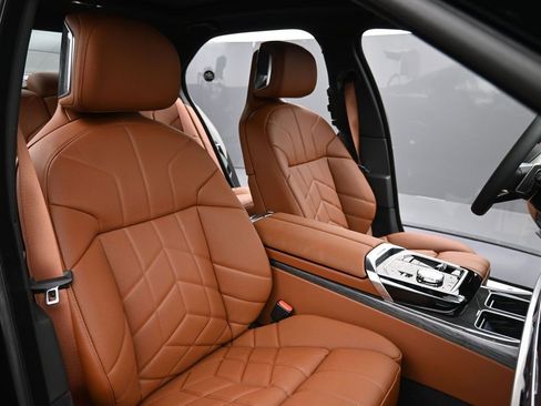 New 2026 BMW 740i xDrive image 26