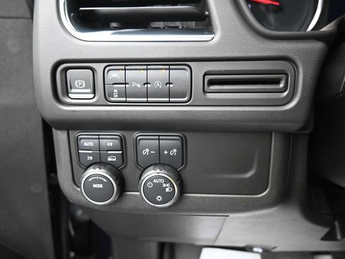 Used 2023 Chevrolet Tahoe LS AWD/4WD image 10
