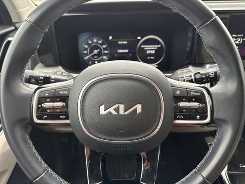 Used 2023 Kia Sorento SX AWD/4WD image 15