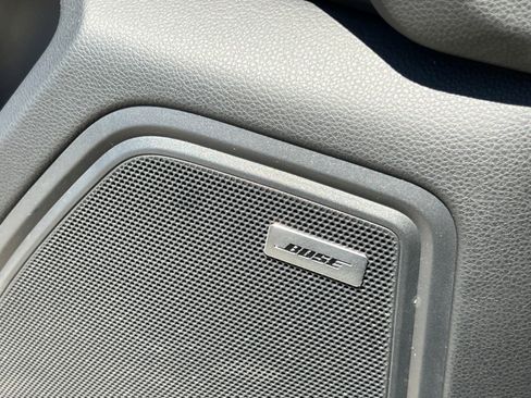 Certified 2022 Porsche Macan S AWD/4WD image 28