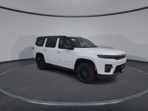 New 2026 Jeep Grand Wagoneer Summit AWD/4WD image 3