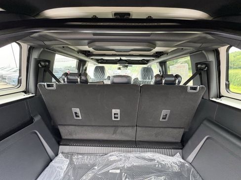 New 2025 Ford Bronco Raptor image 16