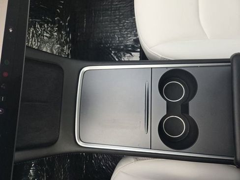 Used 2023 Tesla Model Y Long Range image 15