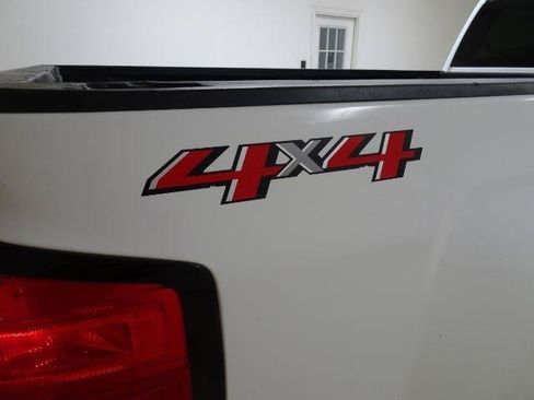 Used 2019 Chevrolet Silverado 2500 W/T AWD/4WD image 7