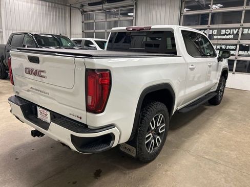 Used 2022 GMC Sierra 1500 AT4 w/ AT4 Premium Package image 5