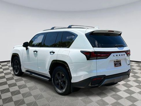 Used 2025 Lexus LX 700h Overtrail w/ Accessory Package (Z1) AWD/4WD image 4