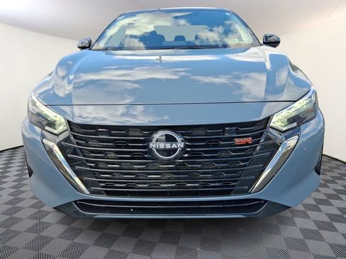 Used 2024 Nissan Sentra SR FWD image 5