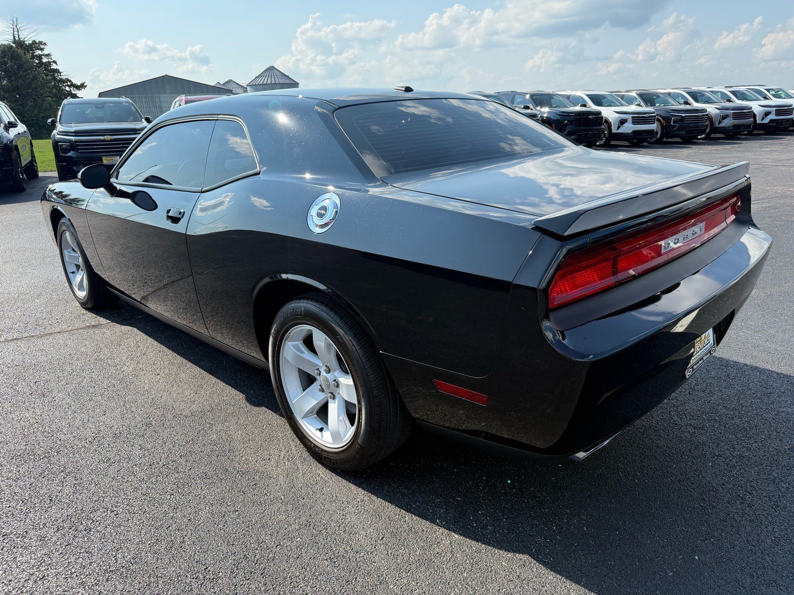 Used 2014 Dodge Challenger R/T w/ Electronics Convenience Group RWD image 3