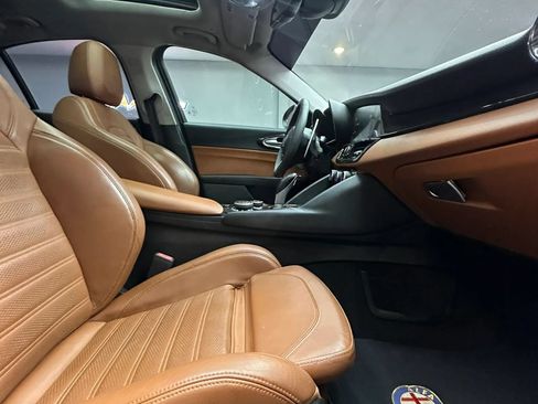 Used 2018 Alfa Romeo Giulia Ti Sport w/ Quick Order Package 22U Sport RWD image 38