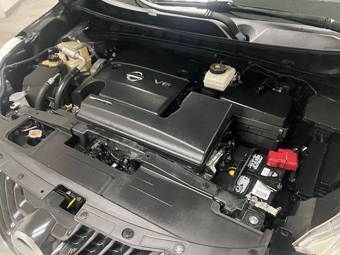 Used 2018 Nissan Murano Platinum w/ Cargo Package image 16