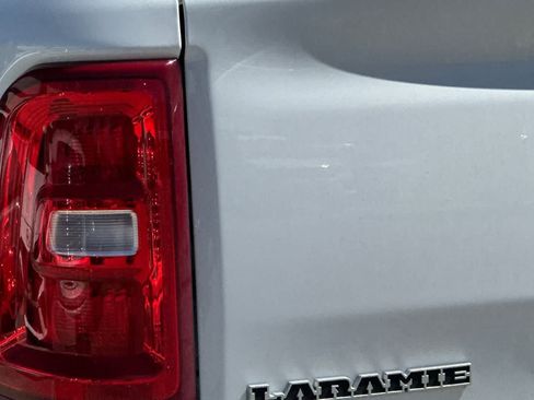 Used 2025 RAM 1500 Laramie AWD/4WD image 13