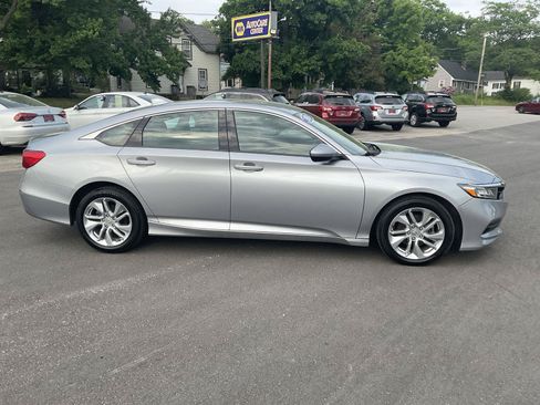 Used 2018 Honda Accord LX image 6