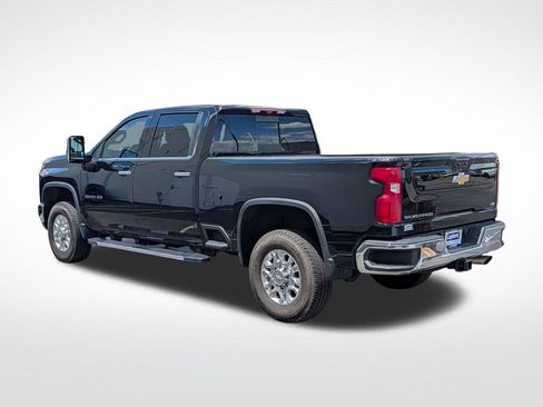 Used 2024 Chevrolet Silverado 2500 LTZ w/ LTZ Plus Package AWD/4WD image 9