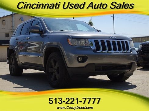 Used 2013 Jeep Grand Cherokee Laredo AWD/4WD image 1