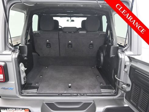 Used 2023 Jeep Wrangler Unlimited w/ Convenience Group image 16