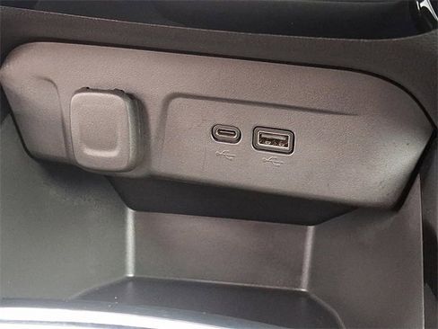 Used 2024 Chevrolet Trax RS w/ Driver Confidence Package image 11