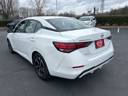 Used 2024 Nissan Sentra SV image 7