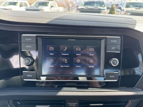 Used 2024 Volkswagen Jetta SE image 24