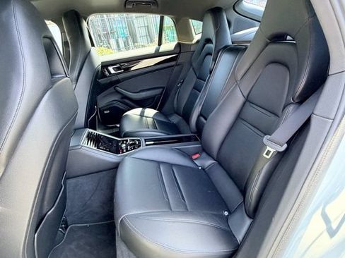 Used 2017 Porsche Panamera 4 AWD/4WD image 25