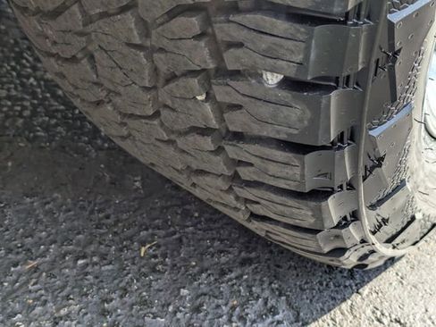 Used 2018 RAM 1500 Big Horn image 12