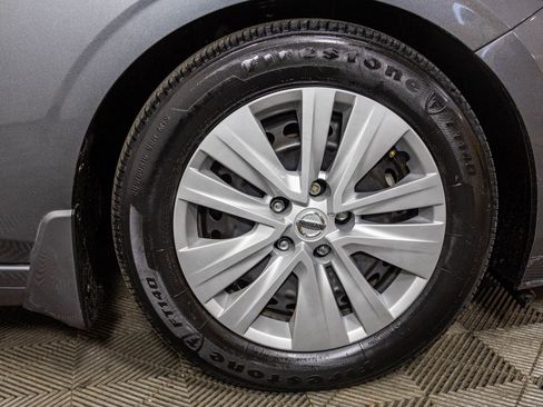 Used 2020 Nissan Sentra S image 48