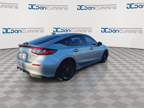 Used 2024 Honda Civic Sport image 8