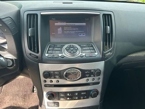 Used 2015 INFINITI Q60 Sport Limited image 19