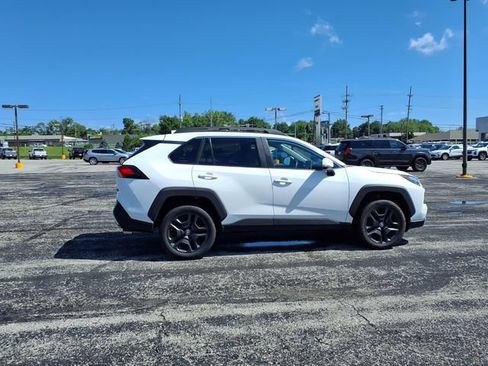Used 2024 Toyota RAV4 Adventure AWD/4WD image 18
