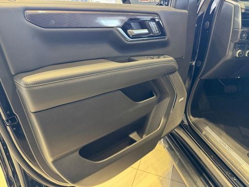 New 2026 GMC Yukon Elevation image 13