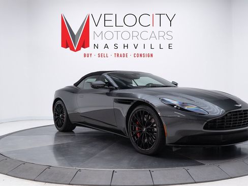 Used 2019 Aston Martin DB11 Volante image 4