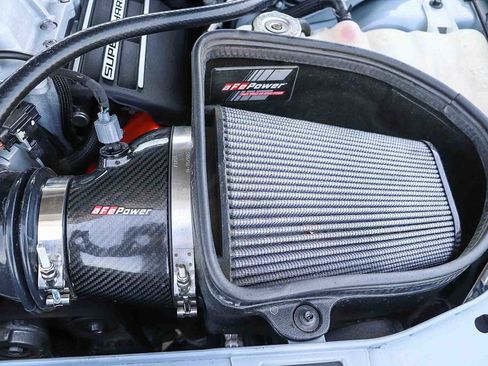 Used 2022 Dodge Challenger SRT Hellcat w/ Plus Package RWD image 34