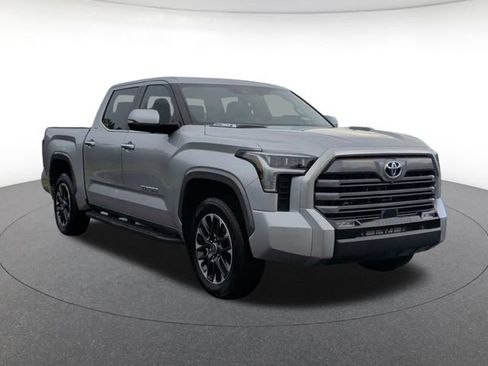 Used 2024 Toyota Tundra Limited AWD/4WD image 8