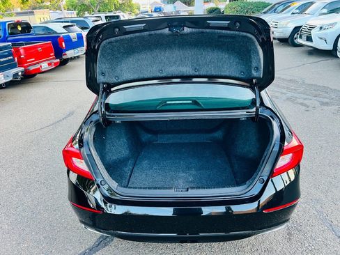 Used 2022 Honda Accord Sport image 9