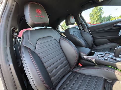 Used 2024 Alfa Romeo Giulia Quadrifoglio RWD image 33