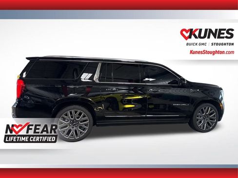 Used 2025 GMC Yukon XL Denali Ultimate AWD/4WD image 14